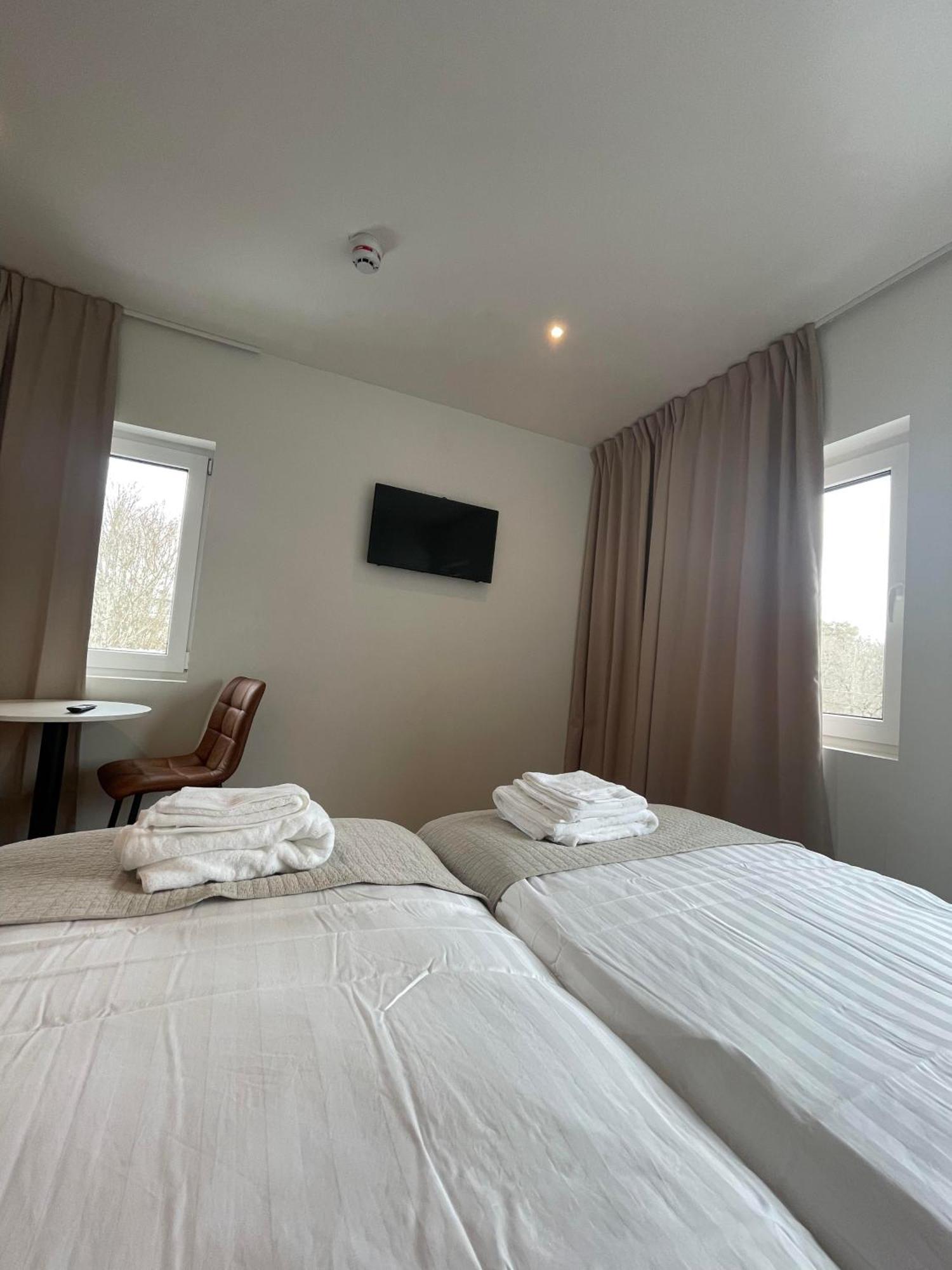 Edsviken Hotell Ab Sollentuna Ngoại thất bức ảnh